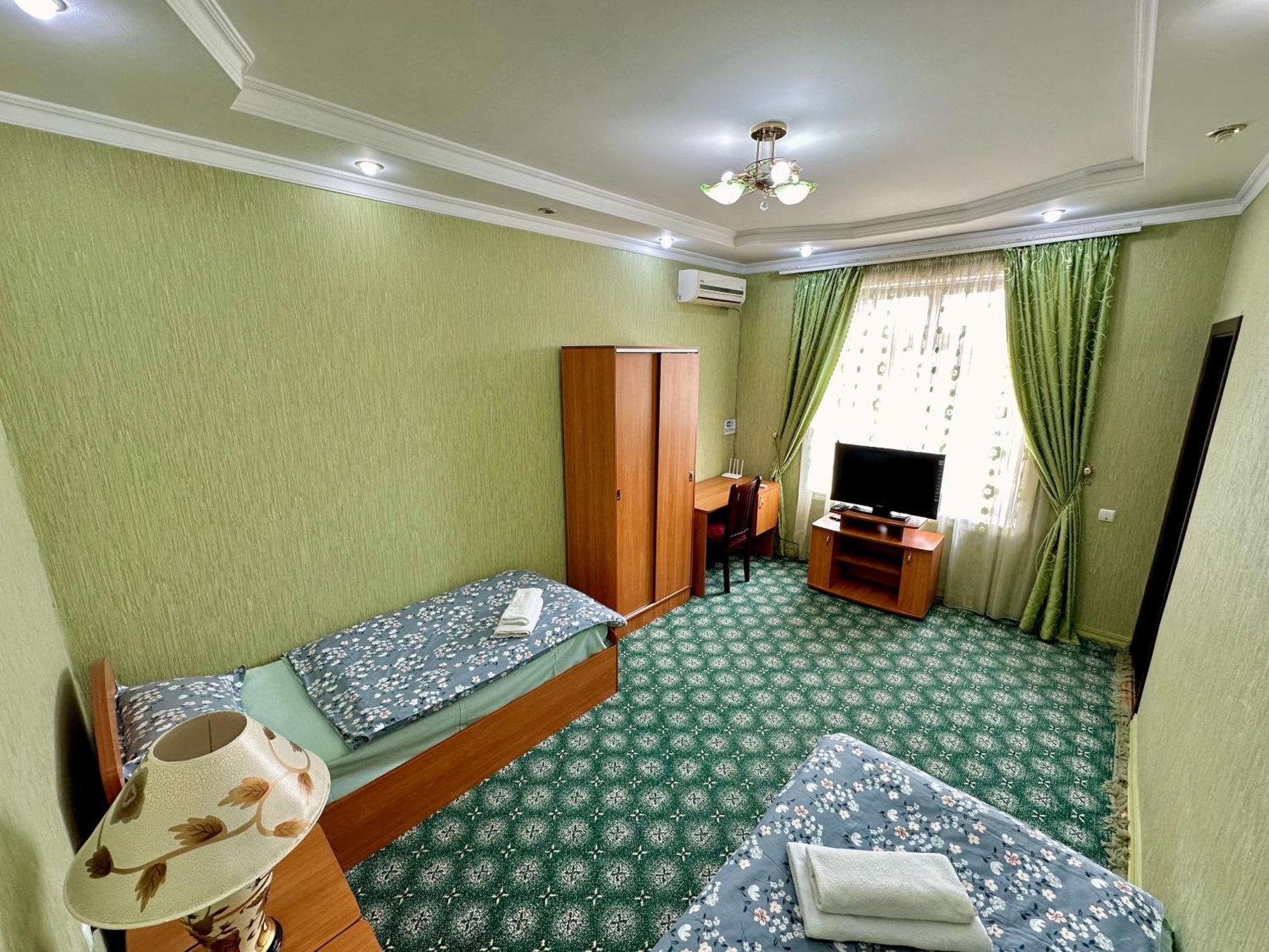 Appartement Bargi Sabz à Khodjent Extérieur photo