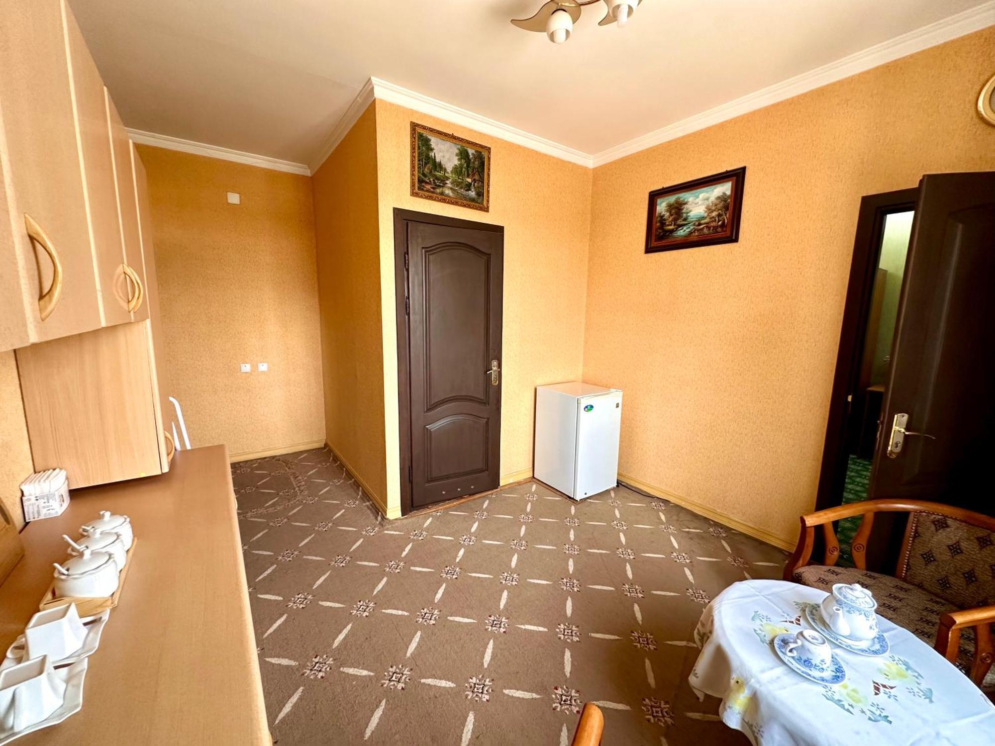 Appartement Bargi Sabz à Khodjent Extérieur photo
