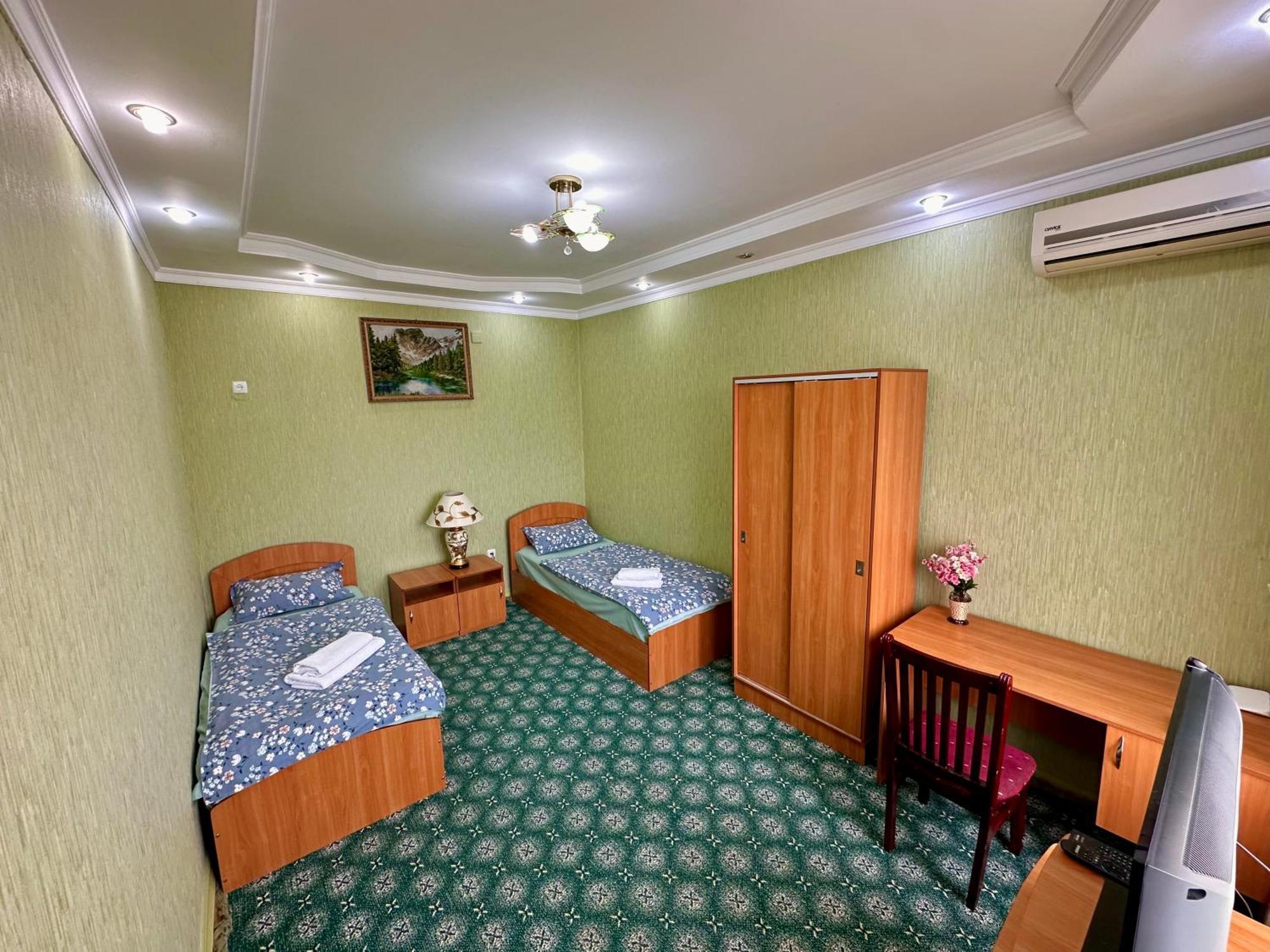 Appartement Bargi Sabz à Khodjent Extérieur photo