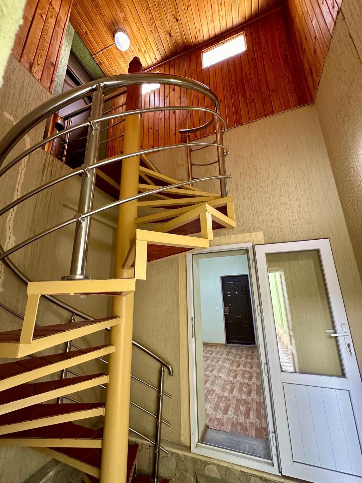 Appartement Bargi Sabz à Khodjent Extérieur photo